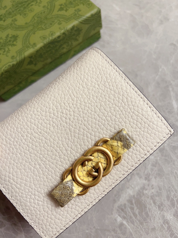 グッチ財布 レプリカ背面デザイン